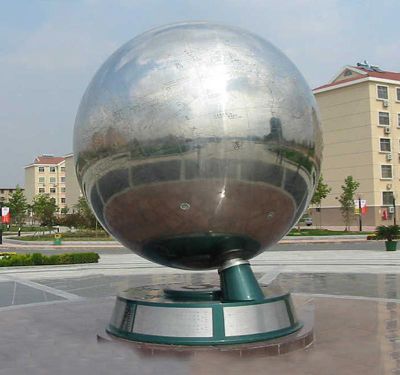 广场不锈钢镜面铁艺圆形地球仪雕塑