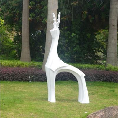 公园抽象玻璃钢白色鹿雕塑