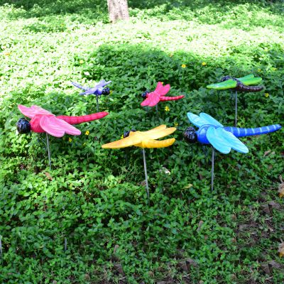 小区园林草坪彩色玻璃钢蜻蜓雕塑