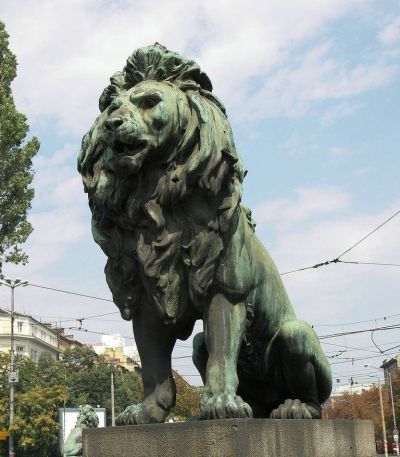大型仿古做旧不锈钢户外园林景观狮子雕塑
