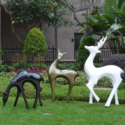 公园抽象玻璃钢几何鹿雕塑