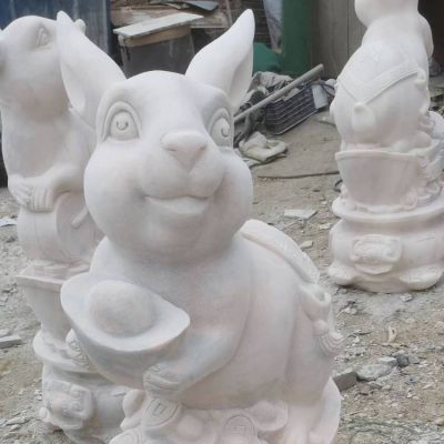 公园石雕兔子雕塑