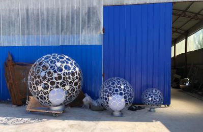 不锈钢镂空装饰品摆件镂空球雕塑