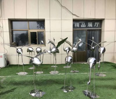 公园不锈钢镜面抽象鹤雕塑