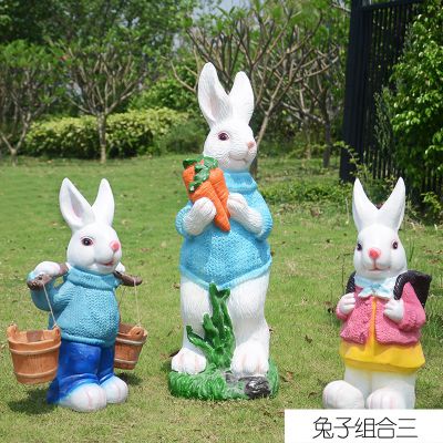 公园三只树脂彩绘兔子雕塑
