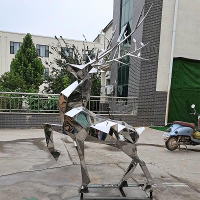 不锈钢镜面几何创意奔跑的鹿雕塑