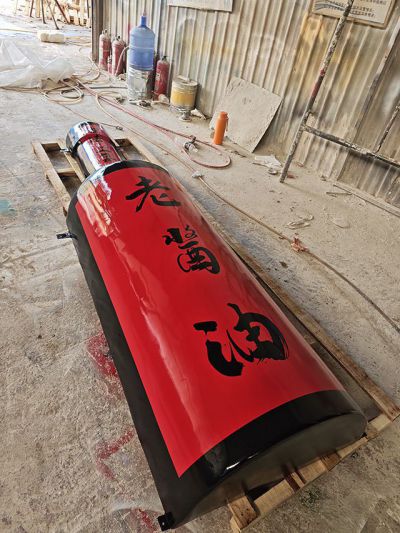 泡沫瓶子酱油瓶雕塑