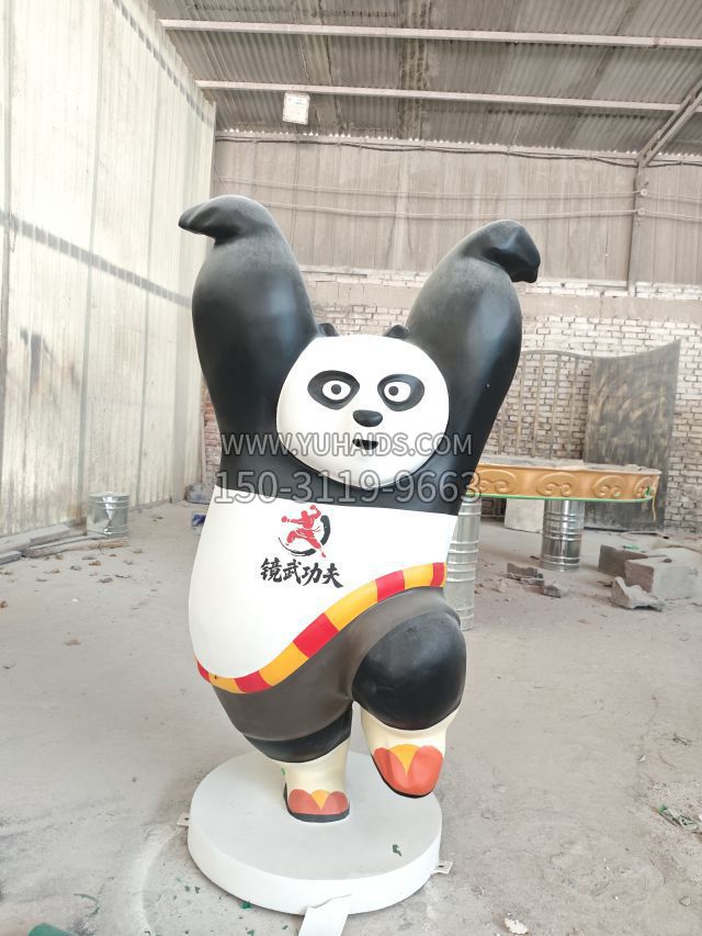 白鹤展翅功夫熊猫 (1)雕塑