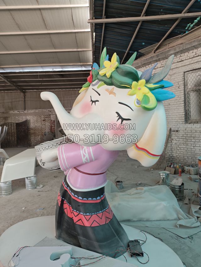 发光拿鼓大象女 (2)雕塑