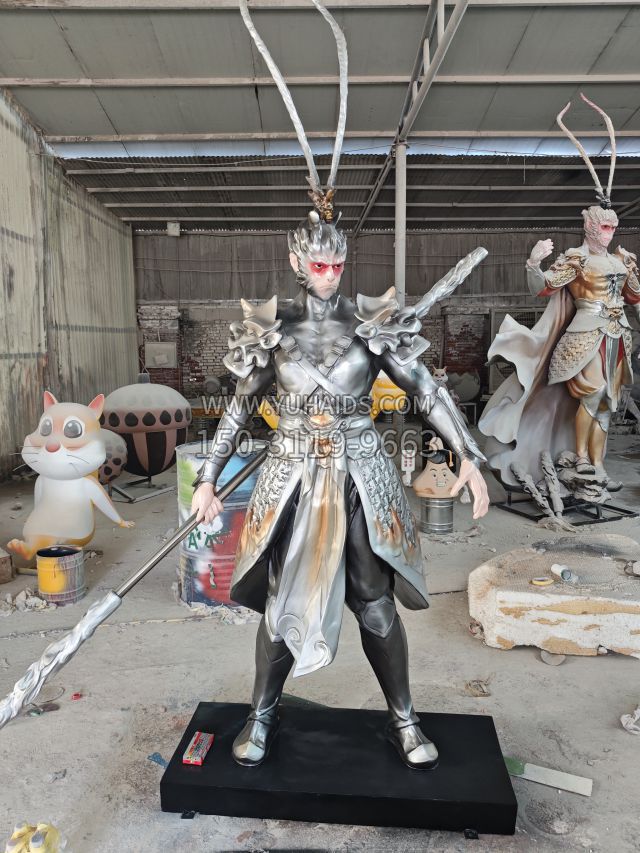 银色 站姿斜棍悟空大圣 (1)雕塑