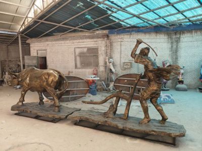 仿铜农夫耕地牛 (3)