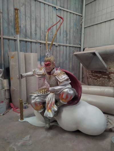 云朵坐姿竖棍齐天大圣孙悟空 (4)