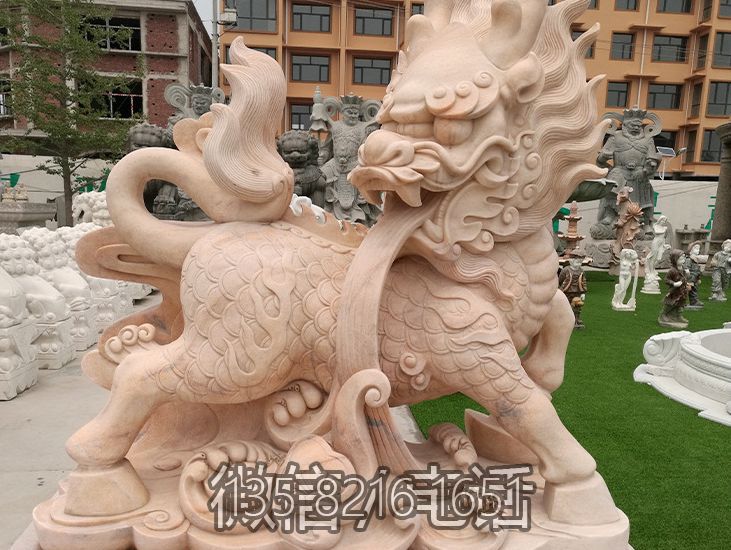景区摆放晚霞红浮雕麒麟雕塑