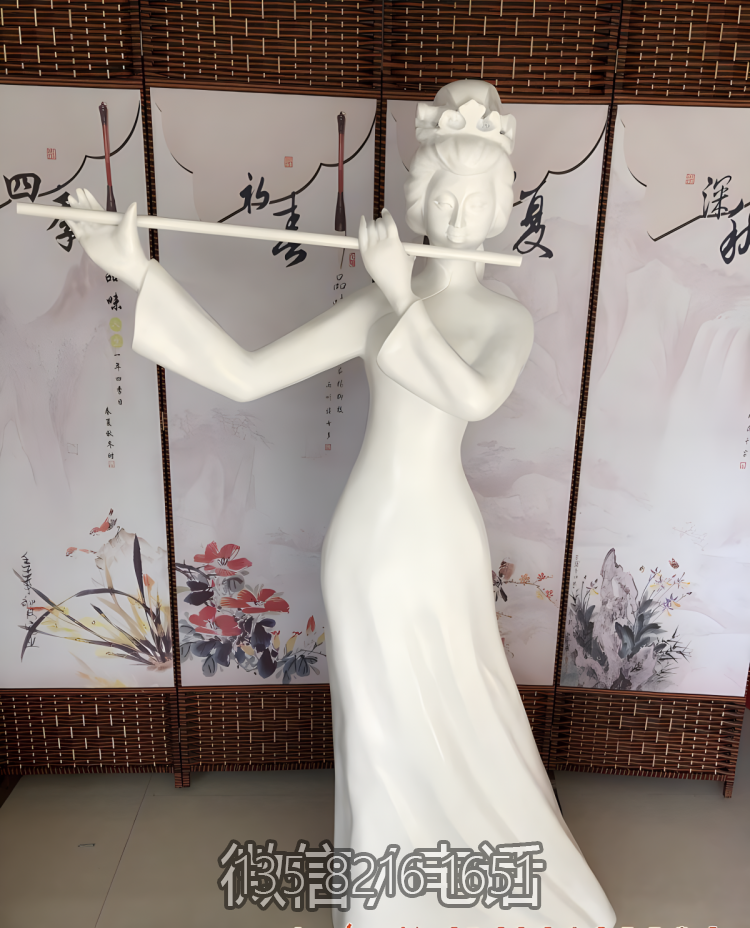 玻璃钢抽象古代吹笛子的人物雕塑