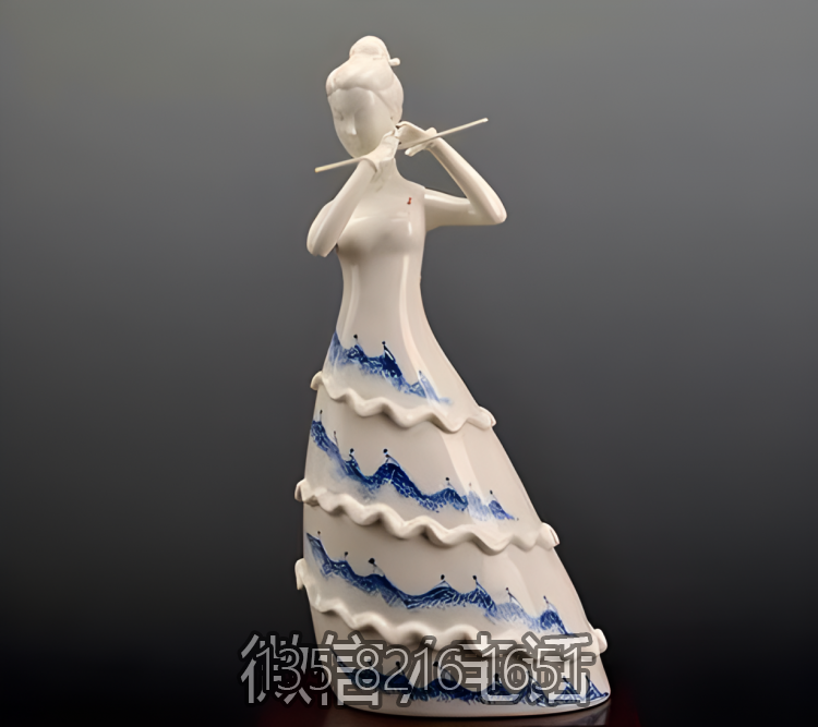 玻璃钢创意装饰美陈摆件吹笛子的抽象人物雕塑