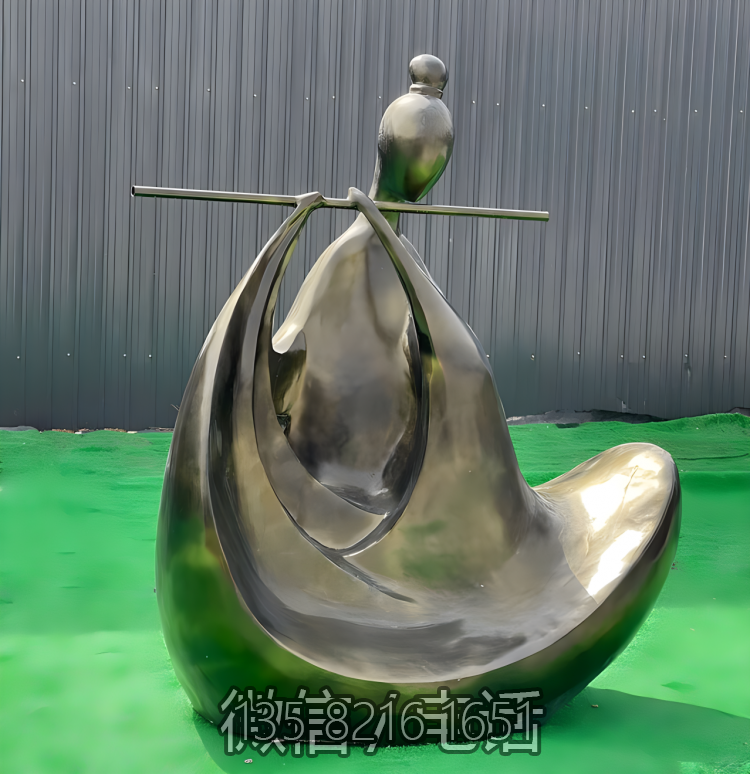 玻璃钢仿铜抽象吹笛子的人物景观雕塑