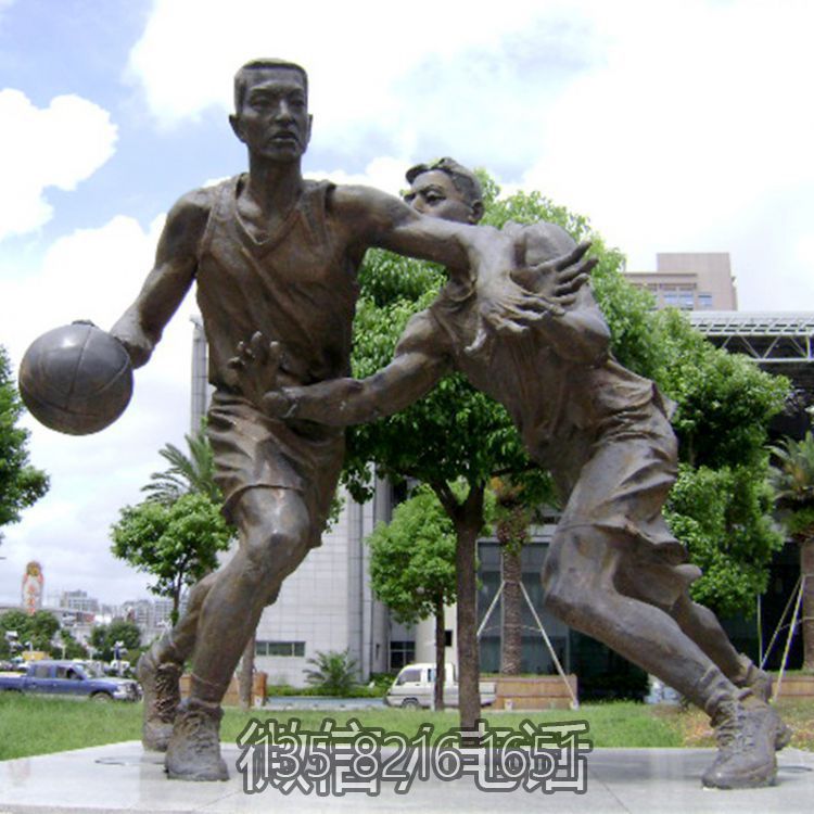 体育运动公园户外玻璃钢仿铜打篮球的人物雕塑