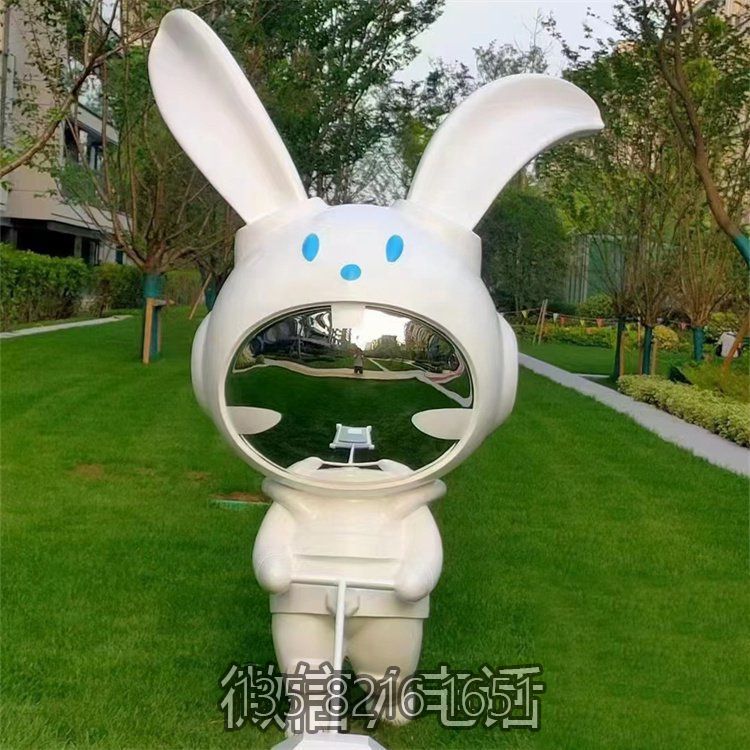 创意景观摆件玻璃钢卡通兔子宇航员雕塑 创意景观摆件玻璃钢卡通兔子宇航员雕塑