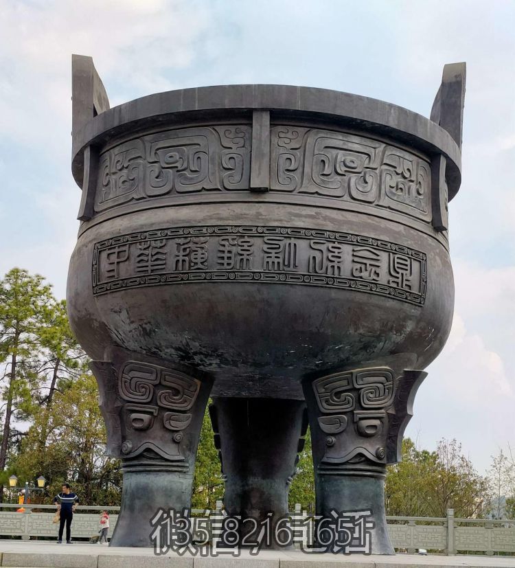 纯铜铸造鼎雕塑
