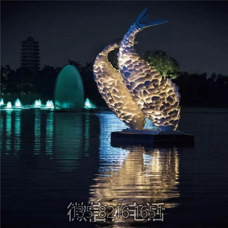 不锈钢镂空发光鲤鱼景观雕塑
