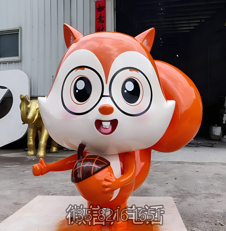 商场游乐场创意卡通美陈动物摆件玻璃钢树脂松鼠雕塑