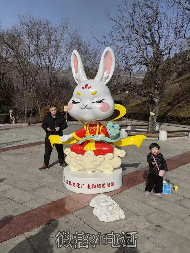 户外园林定制玻璃钢卡通动物摆件兔子雕塑 户外园林定制玻璃钢卡通动物摆件兔子雕塑