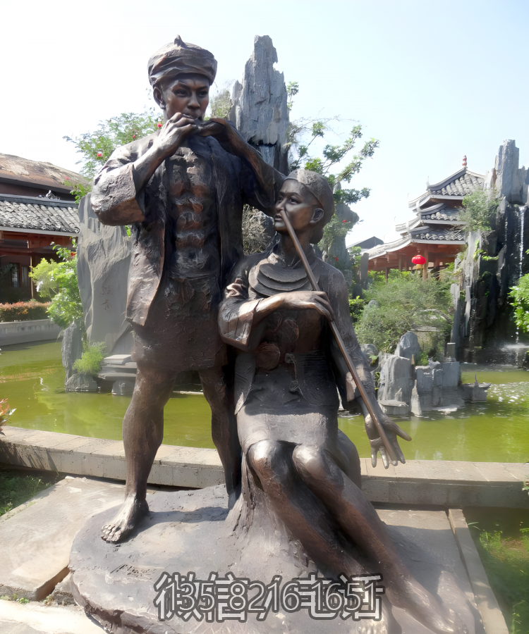 吹奏乐器的少数民族情景人物铜雕吹奏雕塑