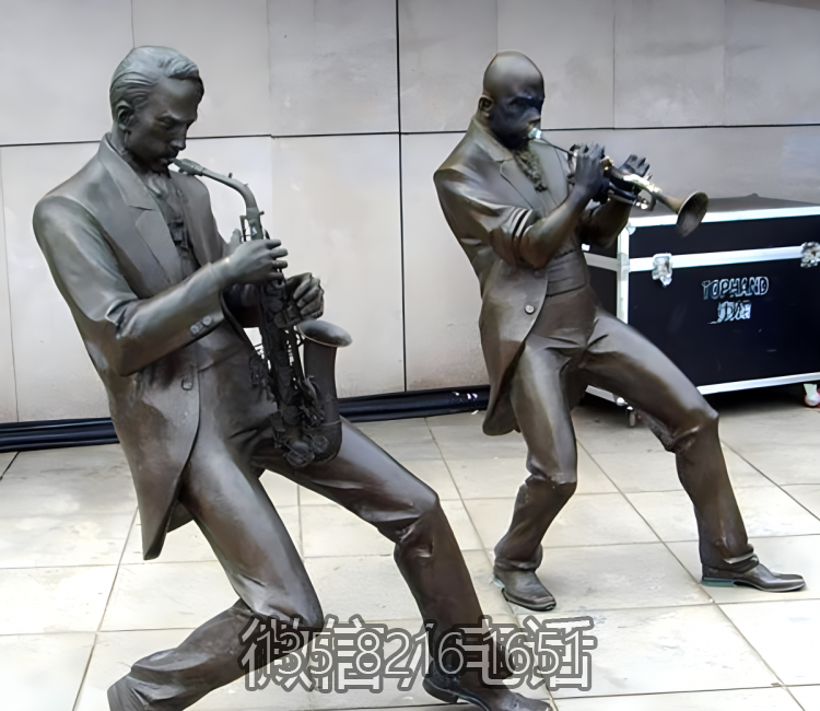 吹奏萨克斯广场人物景观铜雕吹奏雕塑