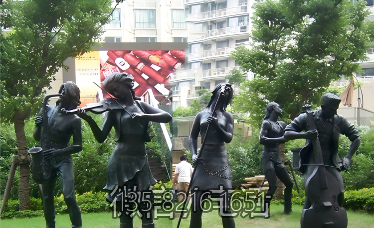 小区吹拉弹唱的人物景观铜雕组合小品