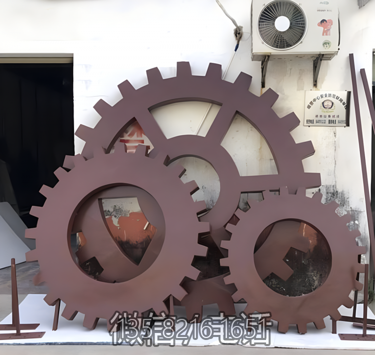 不锈钢喷漆齿轮雕塑