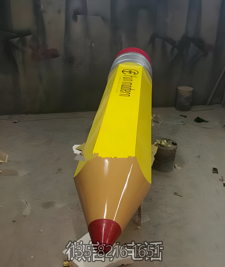 玻璃钢仿真蜡笔雕塑