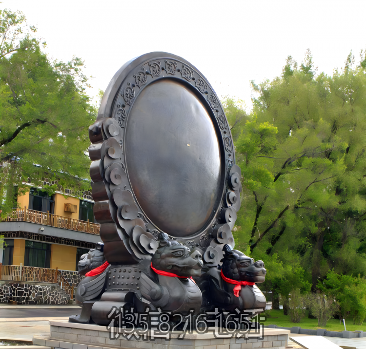 锻铜铜镜景观雕塑