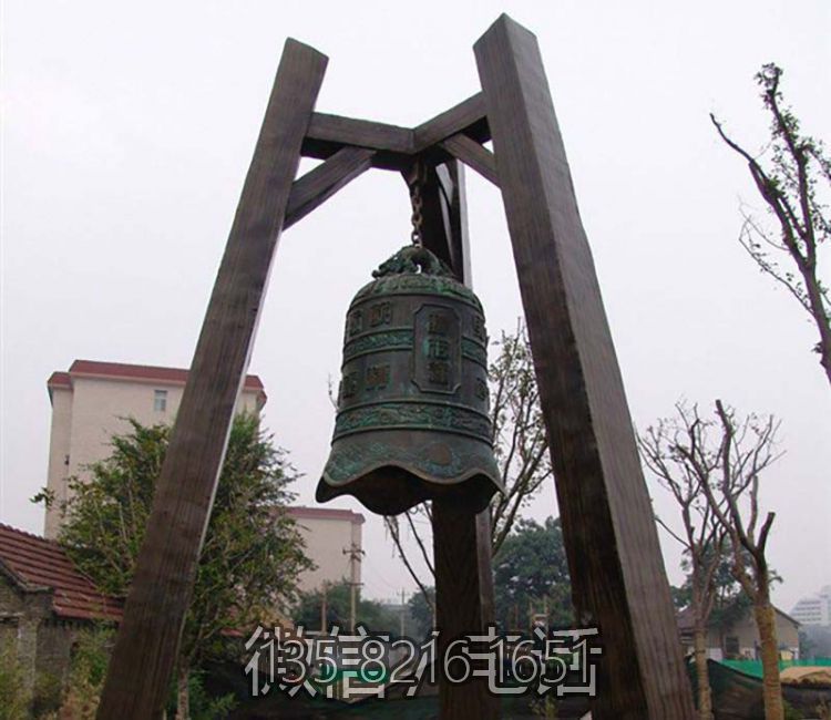 广场铜钟雕塑