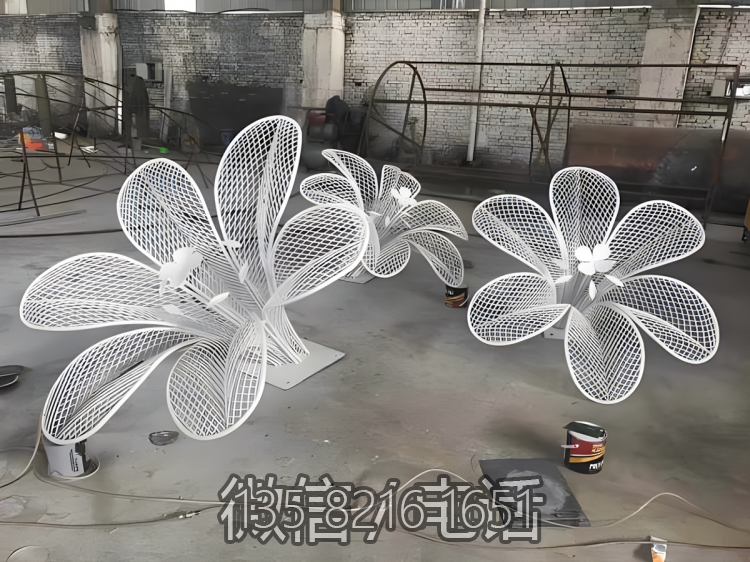 镂空牵牛花不锈钢编织雕塑