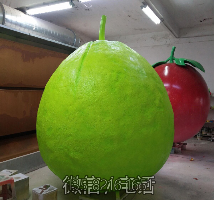玻璃钢仿真大型番石榴雕塑