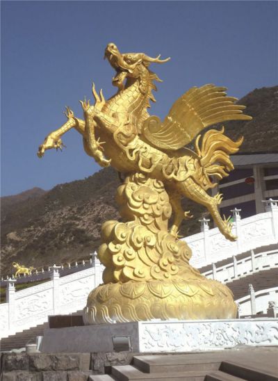 天马不锈钢喷漆马儿雕塑