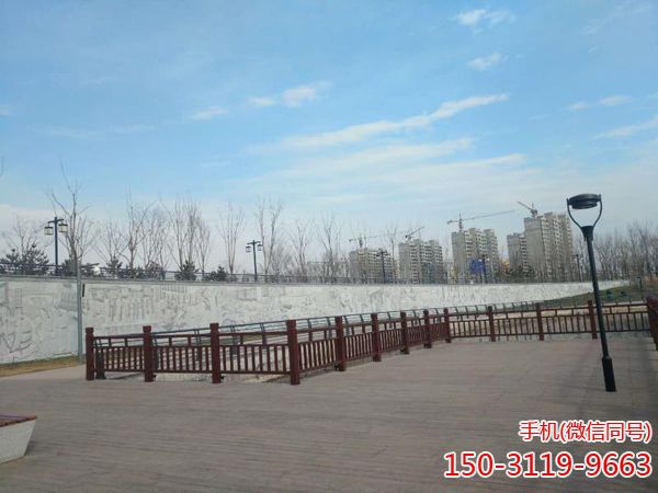 山东淄博市孝妇河湿地公园浮雕墙及木栈道项目