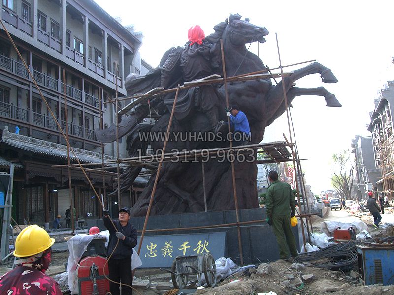 山西运城关王庙关公主雕塑安装完成