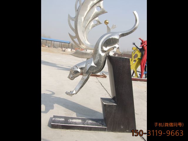 速度与力量-动物豹子不锈钢雕塑