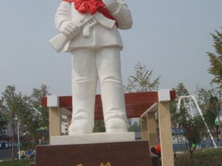 校园雕塑是校园文化的载体